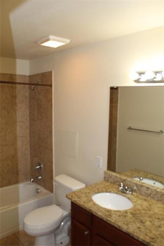 Photo - 502 Bellevue Ln