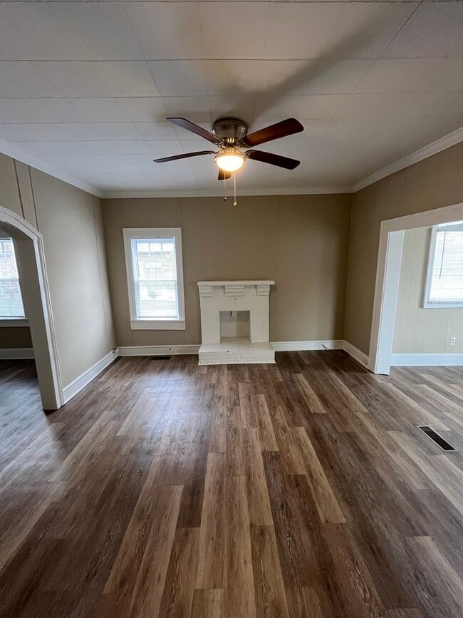 Photo - 515 E 7th Ave