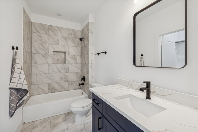 Photo - 113 Milby St