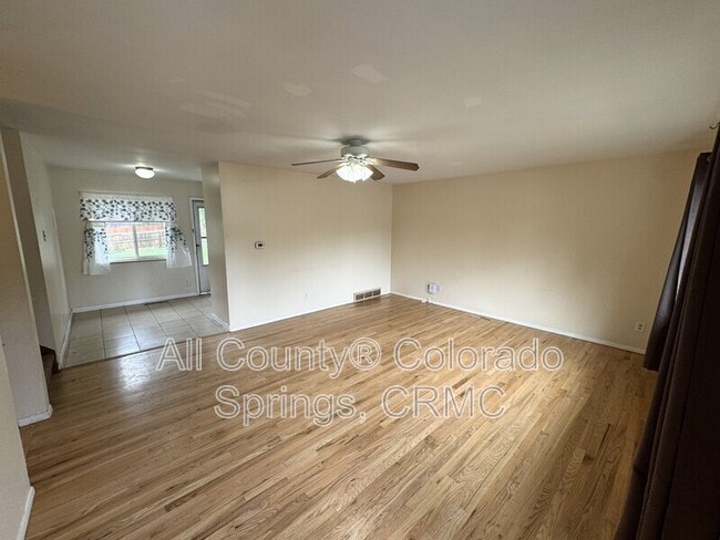 Photo - 1907 McCooke Dr
