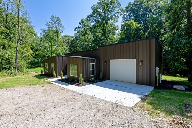 4037 Cleveland Rd