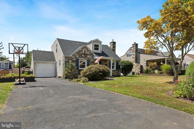 Building Photo - 404 Exton Rd Rental