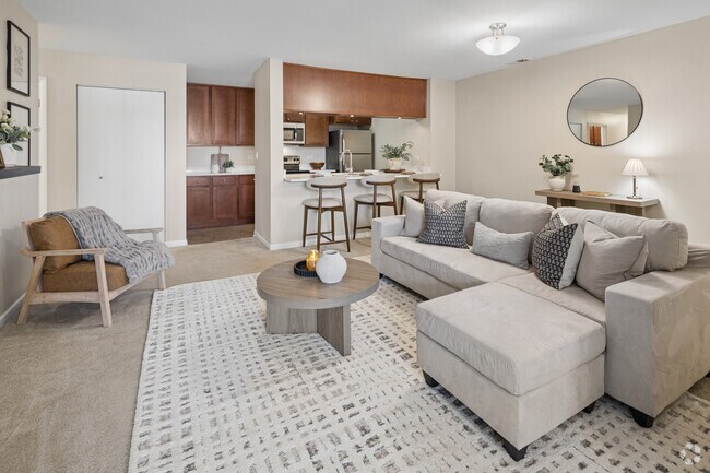 Iris Deluxe (Den) 2BR, 2BA w/Den - 1,171SF - Kitchen, Dining Room, Living Room
