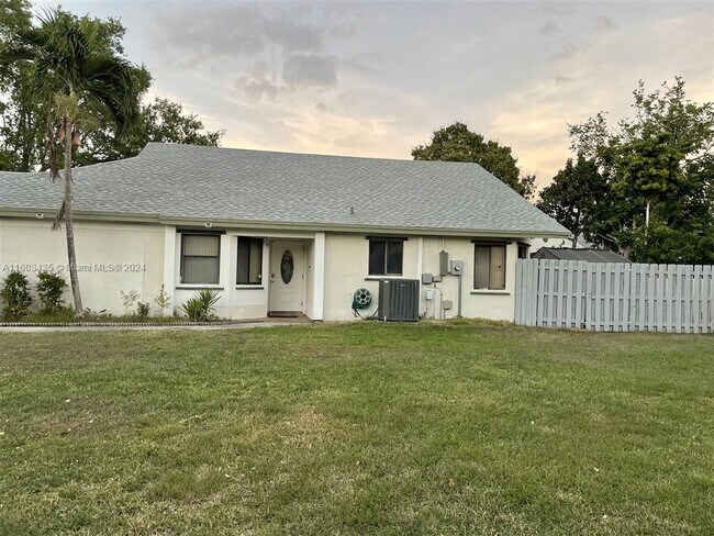 Photo - 308 Bishop Rd House