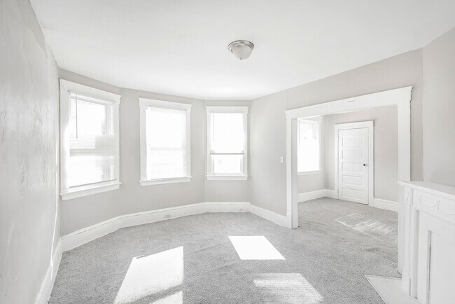 Photo - 1316-1318 E 85th St Unidad DN