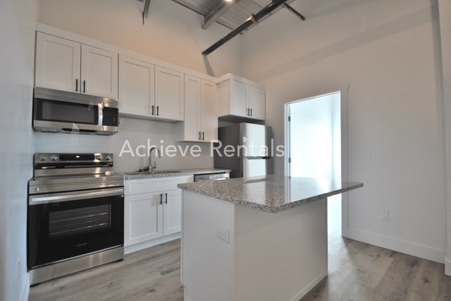 Photo - Westfield Lofts - Unit 13 Unit Edge #202