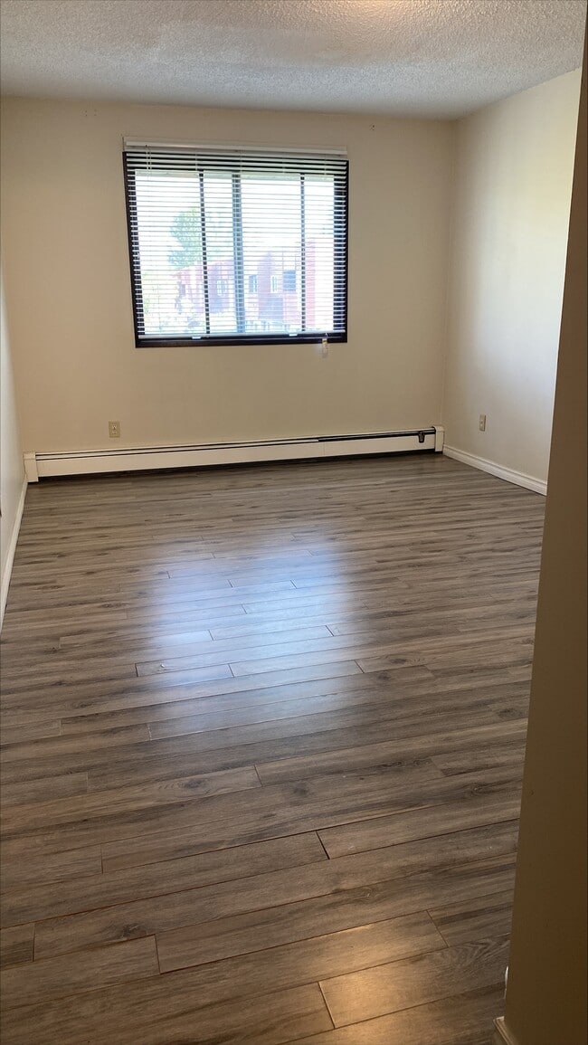 Photo - 9208-9106 106 Ave NW Unit GC-203