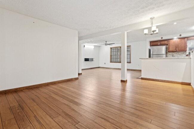 Photo - 85 Merseles St