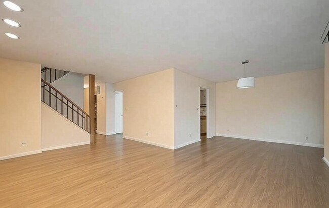 Photo - 636 Pintail St