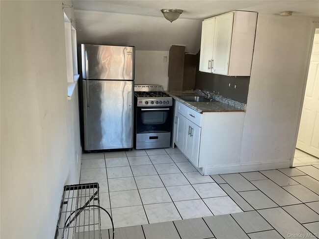 Photo - 173-18 143rd Rd