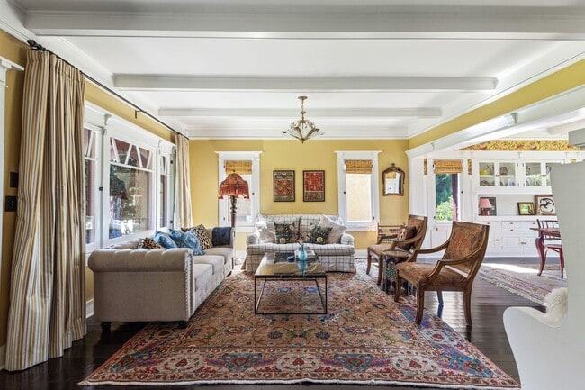 Photo - 811 Occidental Blvd