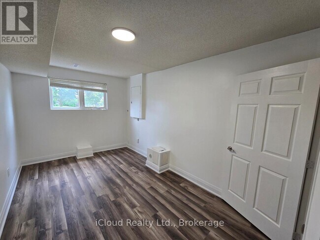 Photo - 2636 Crystalburn Ave