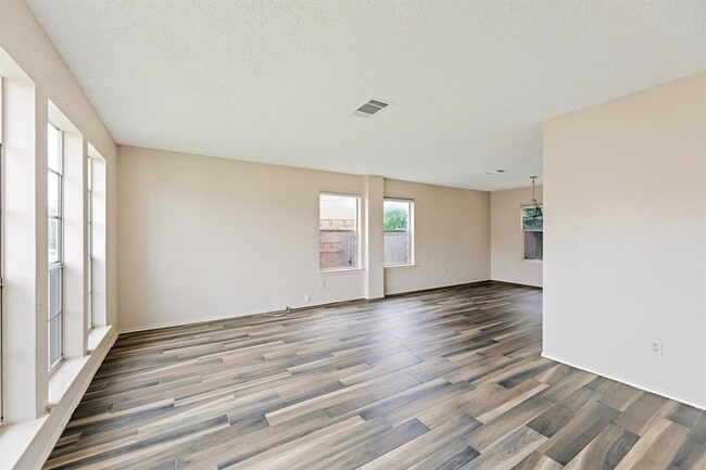 Photo - 13202 Amasia Dr