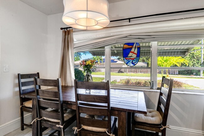 Photo - 609 S Arnold Ave