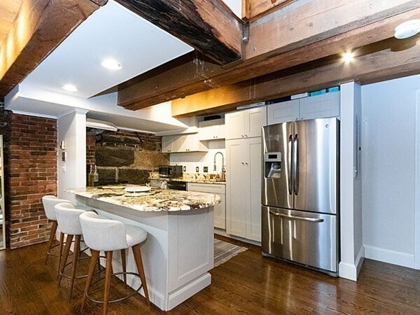 Photo - 82 Commercial St Unit 1