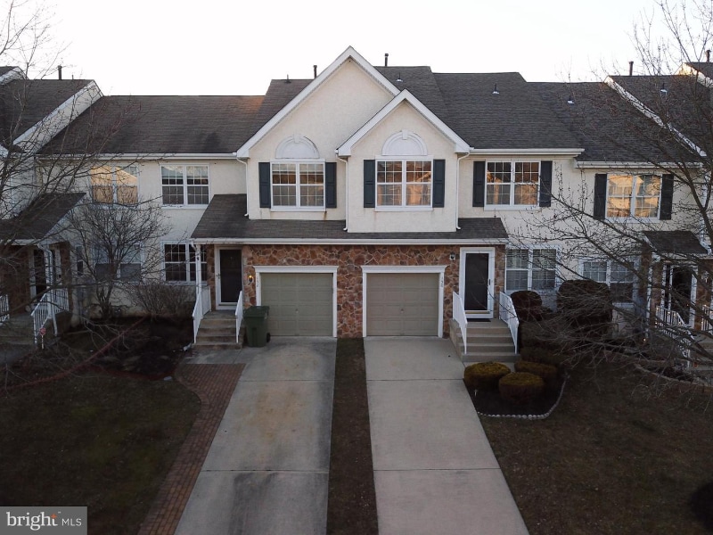 Photo - 152 Hearthstone Ln