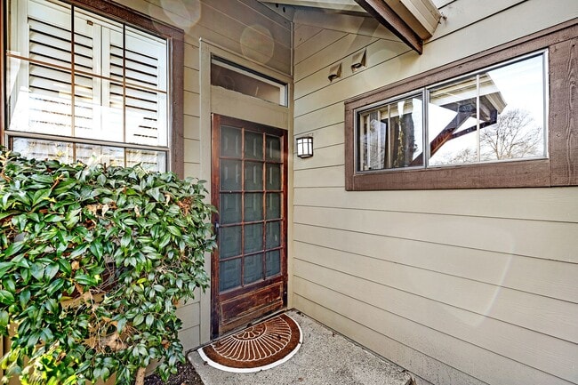 Photo - Beautiful Townhome in the Heart of Pleasanton