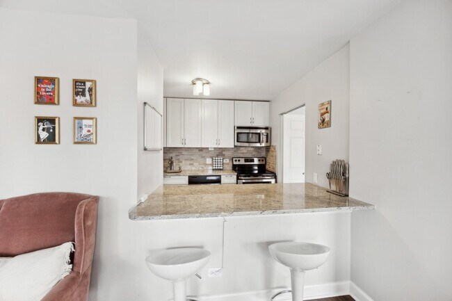 Photo - 30 E Huron St Unit 1304