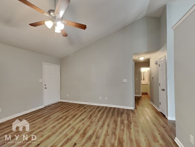 Photo - 7001 Lazy Breeze Cir