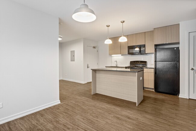 Photo - 5411 N Winthrop Ave