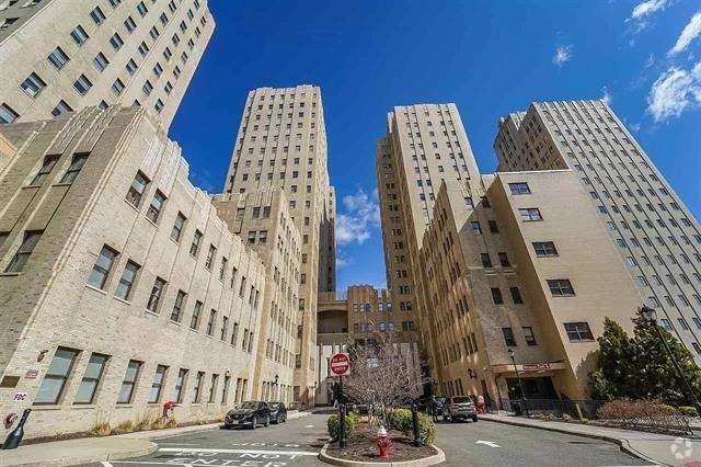 Building Photo - 4 Beacon Way Unit 1010 Rental