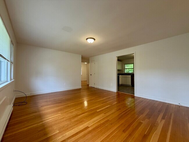 Photo - 15 Park Ave Unit 5
