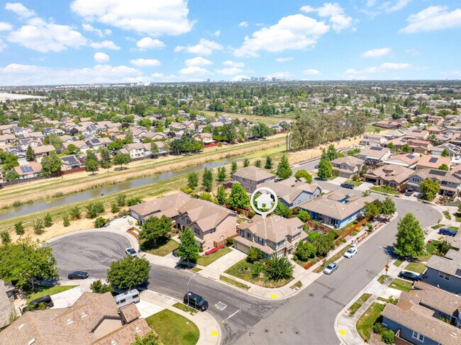 Photo - 3355 Seymour Ct