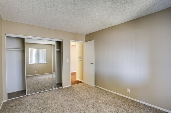Shadow Mountain Apartments