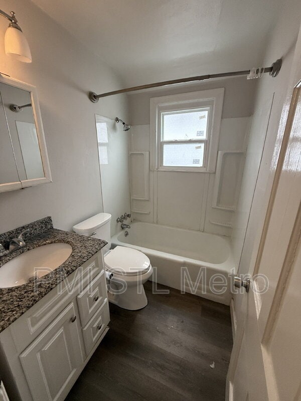 Photo - 2915 Ridgeway Ave