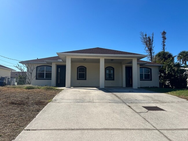 Building Photo - 2/2 in Warm Mineral Springs