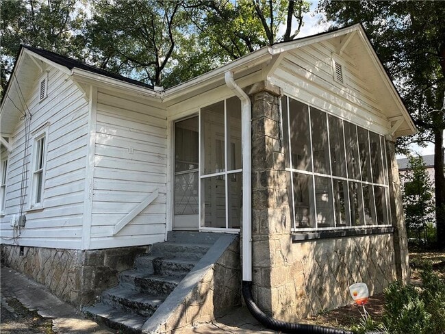 Photo - 1603 Tallulah St NW