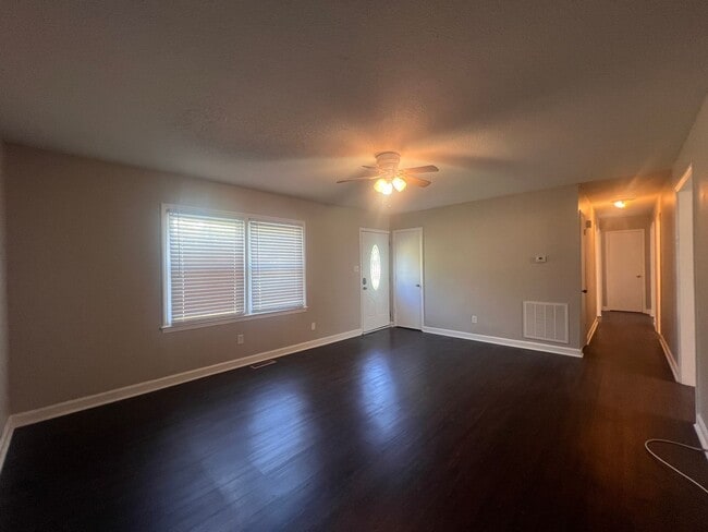 Photo - AVAILABLE TO SHOW!