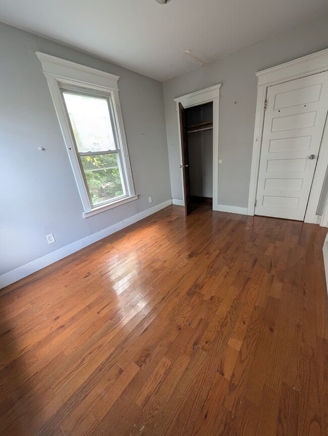 20 Howard Ave Unit 2L
