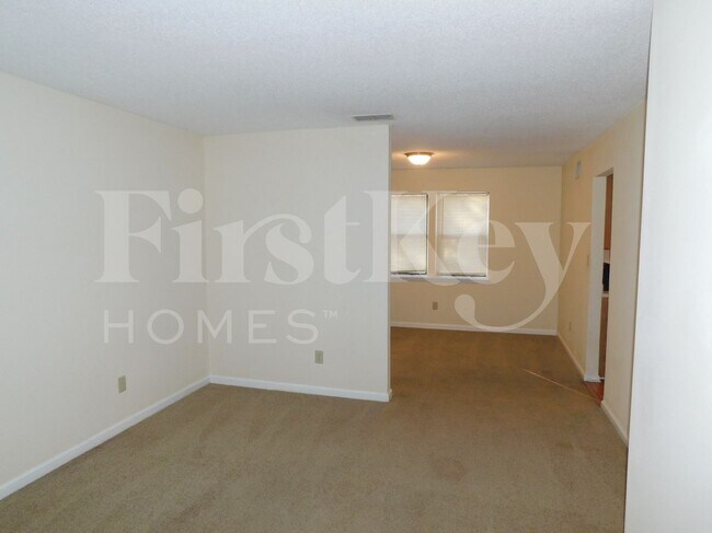 Photo - 3931 Springleaf Dr