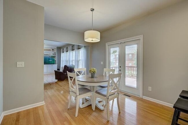 Photo - 1304 Fenner Ct