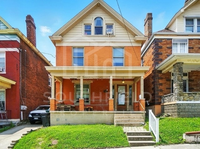 Photo - 2319 Victor St