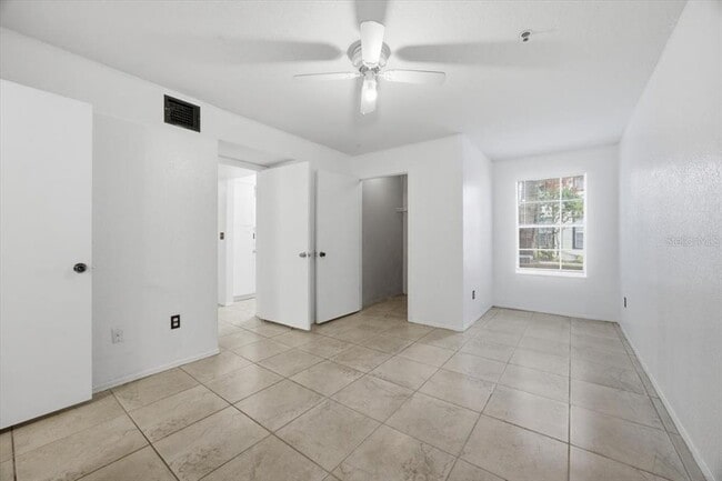 Photo - 1602 Columbia Arms Cir Unit 106