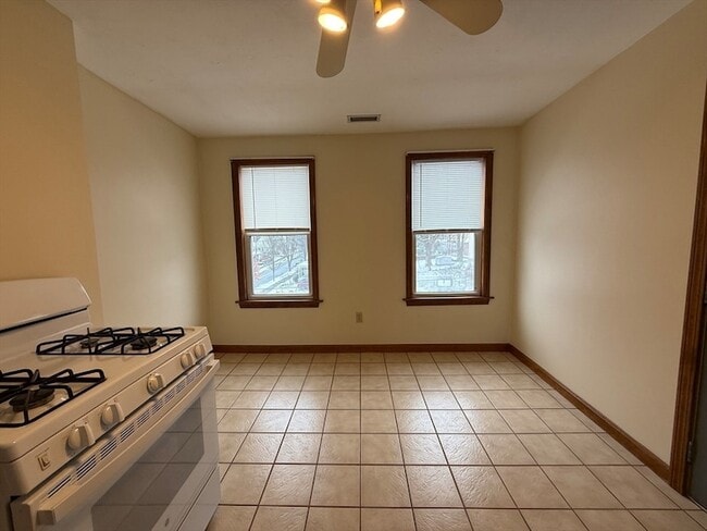 Photo - 132 Coburn Ave Unit 3