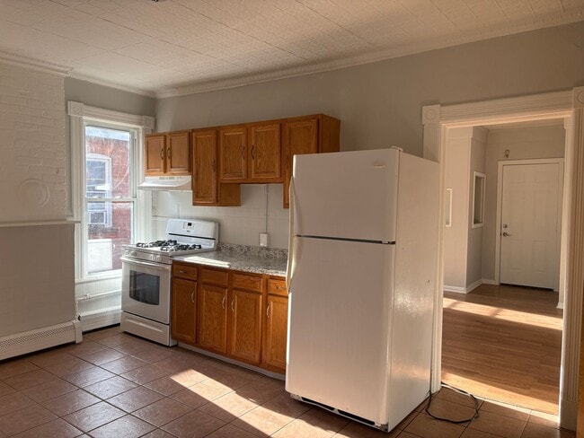 Photo - 195 Russ St Apartment Unit 2 (second floor)