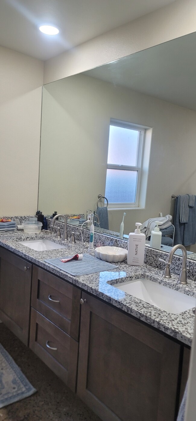 Photo - 221 Veranda Rd NW Unidad Apt B