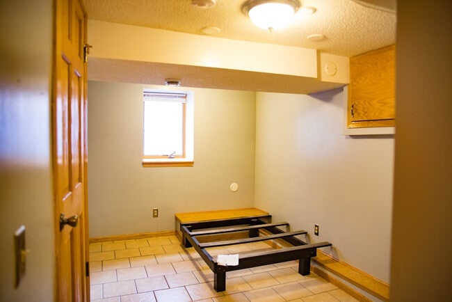 Photo - 1305 E Hennepin Ave