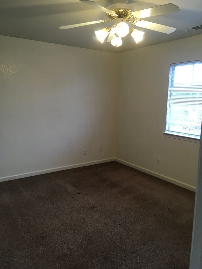 Photo - 819 Cally Ct Unidad 4