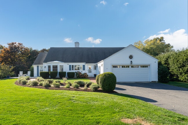 Building Photo - 14 Neptune Ave