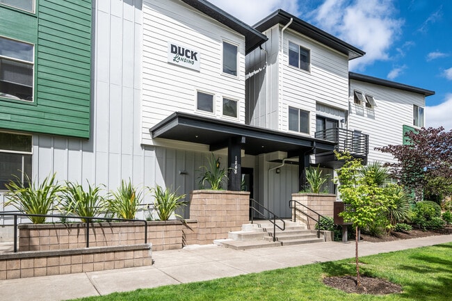 Building Photo - Duck Landing Rental