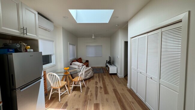 view of dining and living areas - 1614 Ward St