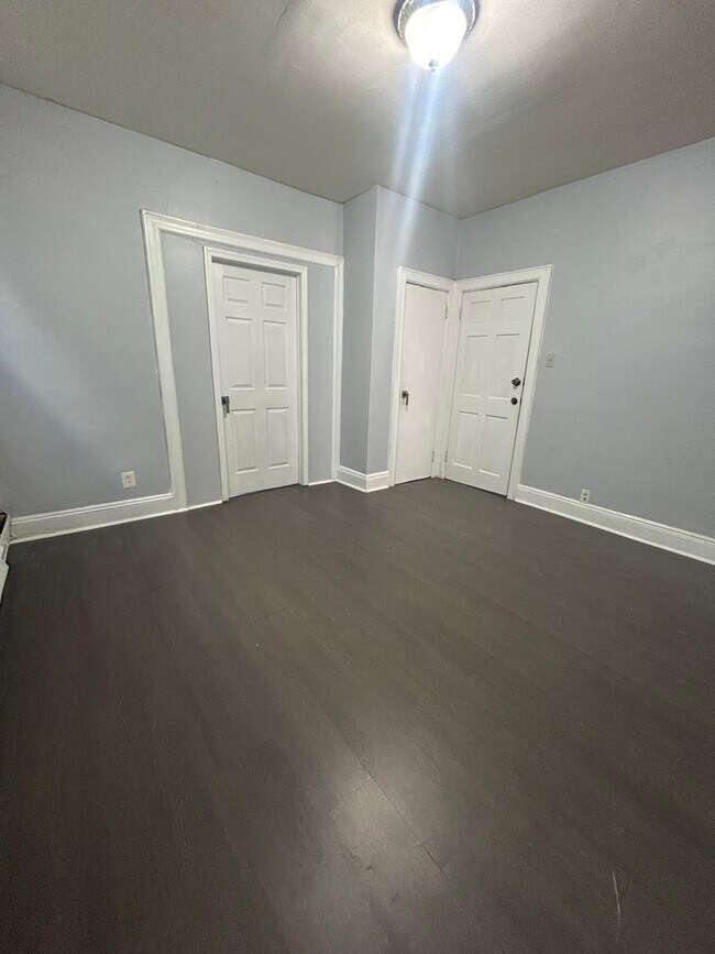 Photo - 329 Columbia Ave Unidad #1st flr, Jersey CIty