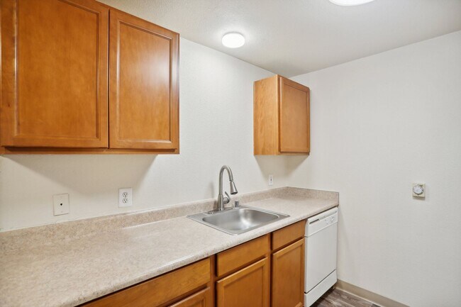 Photo - Alderbrook Apartments