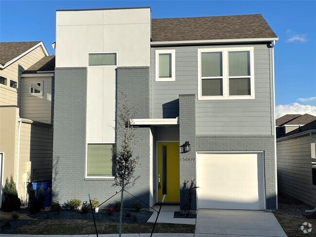 Building Photo - 15009 Forum Ave Rental