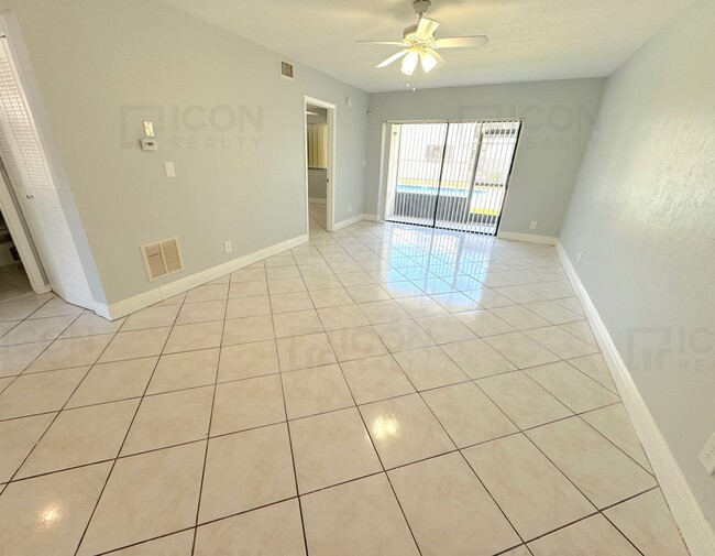 Photo - 152 NW 60th Ave