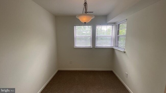 Photo - 8601 Falls Run Rd Unit I